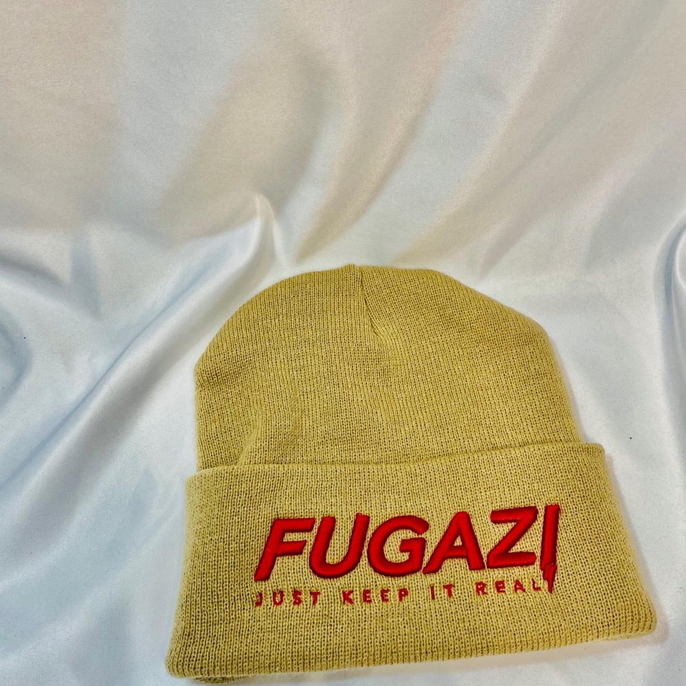 Khaki knit hat with embroidery